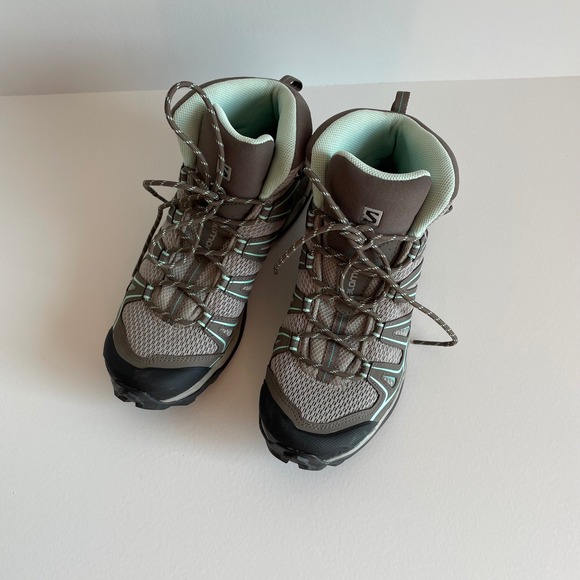 Salomon X Ultra Mid 3 Aero Hiking Boots Womens Gray Mint Contagrip Size 9 - Picture 1 of 9